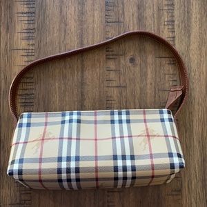 Burberry purse in EUC